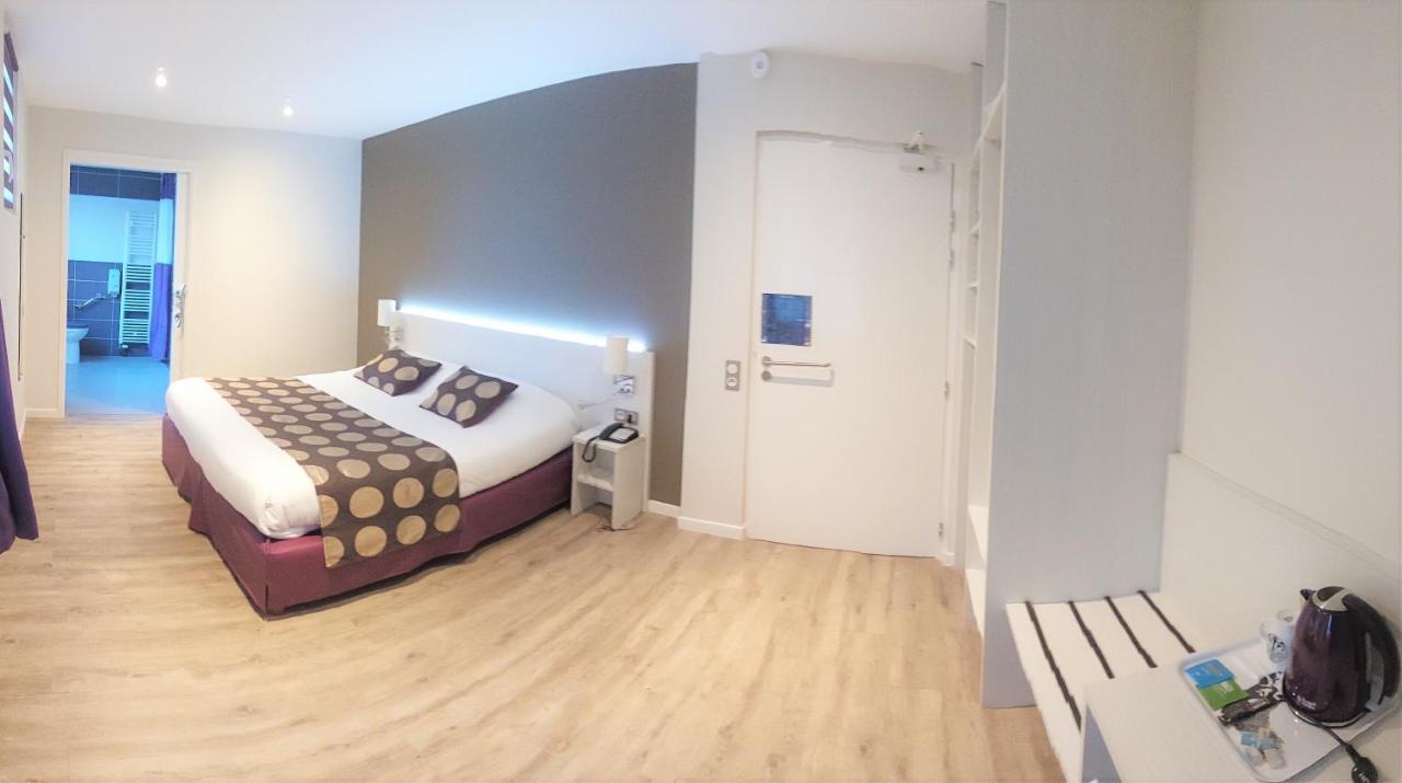 Contact Hotel Du Cerf Château-Gontier Zewnętrze zdjęcie
