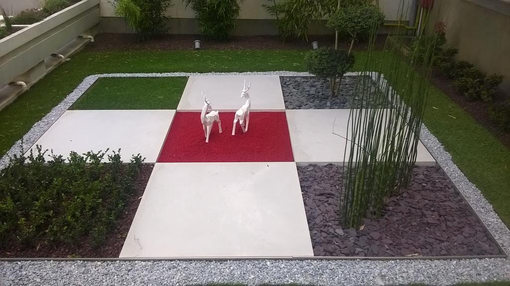 Contact Hotel Du Cerf Château-Gontier Zewnętrze zdjęcie